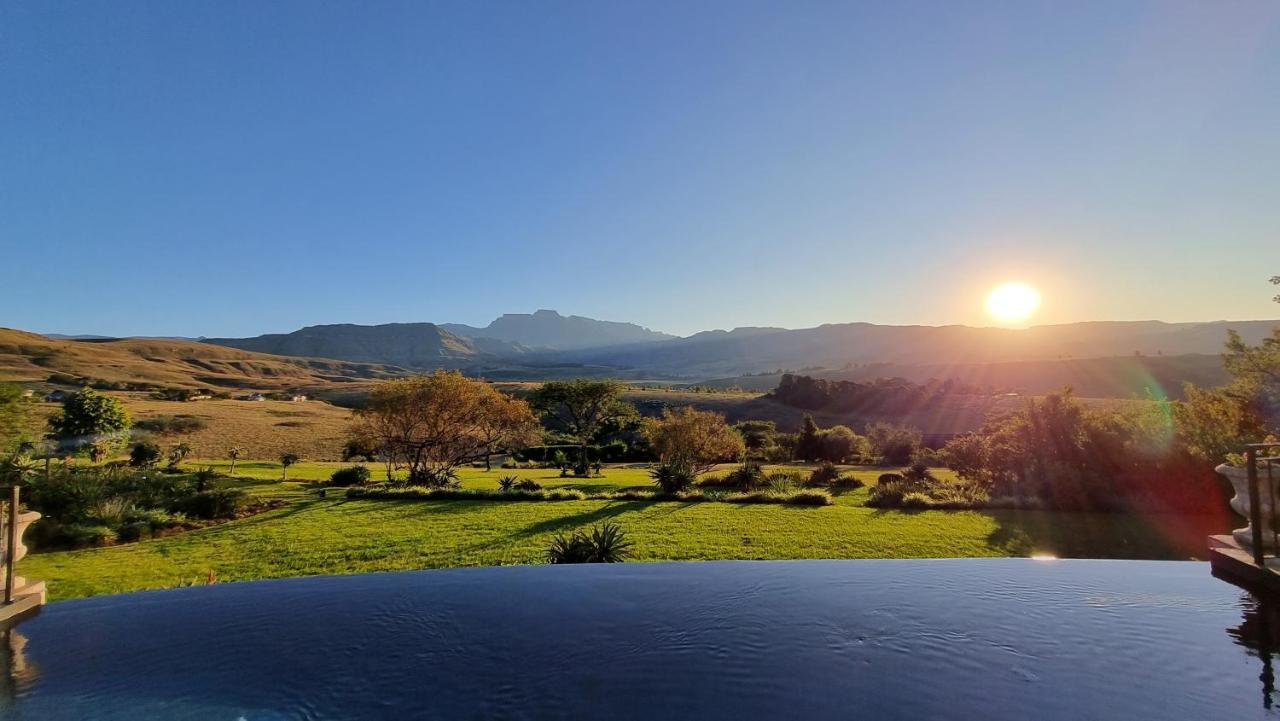 Inkungu Lodge Champagne Valley Экстерьер фото