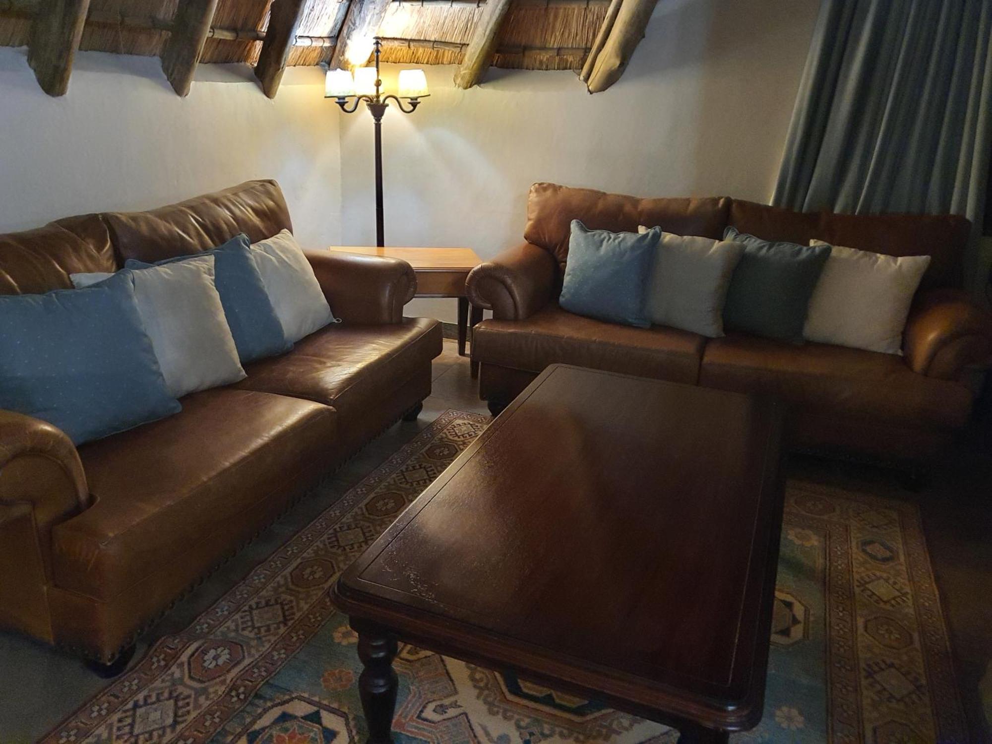 Inkungu Lodge Champagne Valley Экстерьер фото