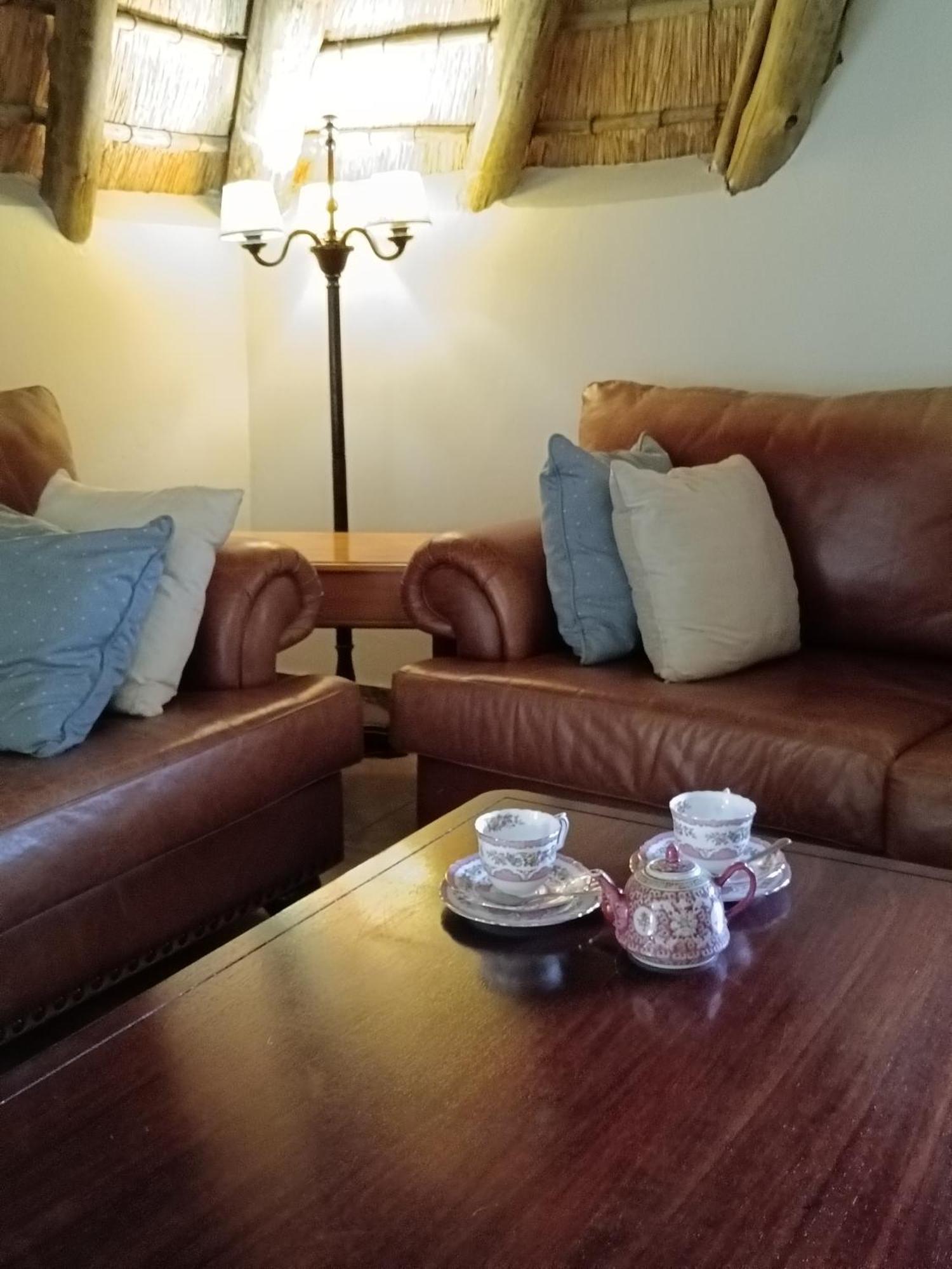 Inkungu Lodge Champagne Valley Экстерьер фото