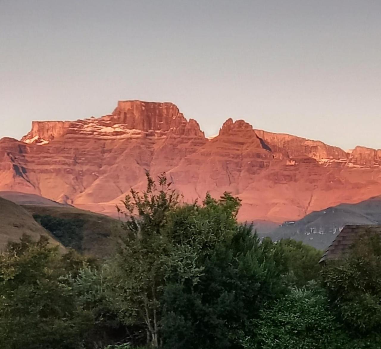 Inkungu Lodge Champagne Valley Экстерьер фото