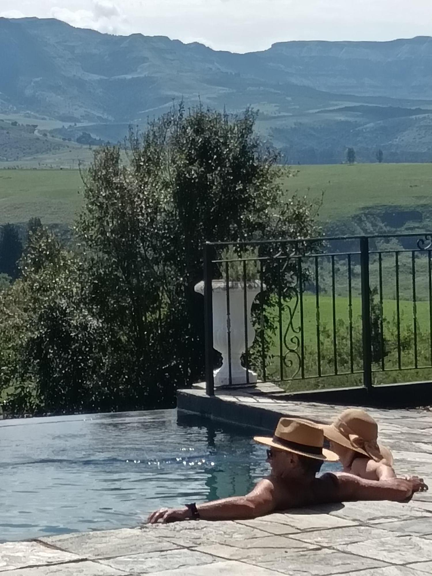 Inkungu Lodge Champagne Valley Экстерьер фото